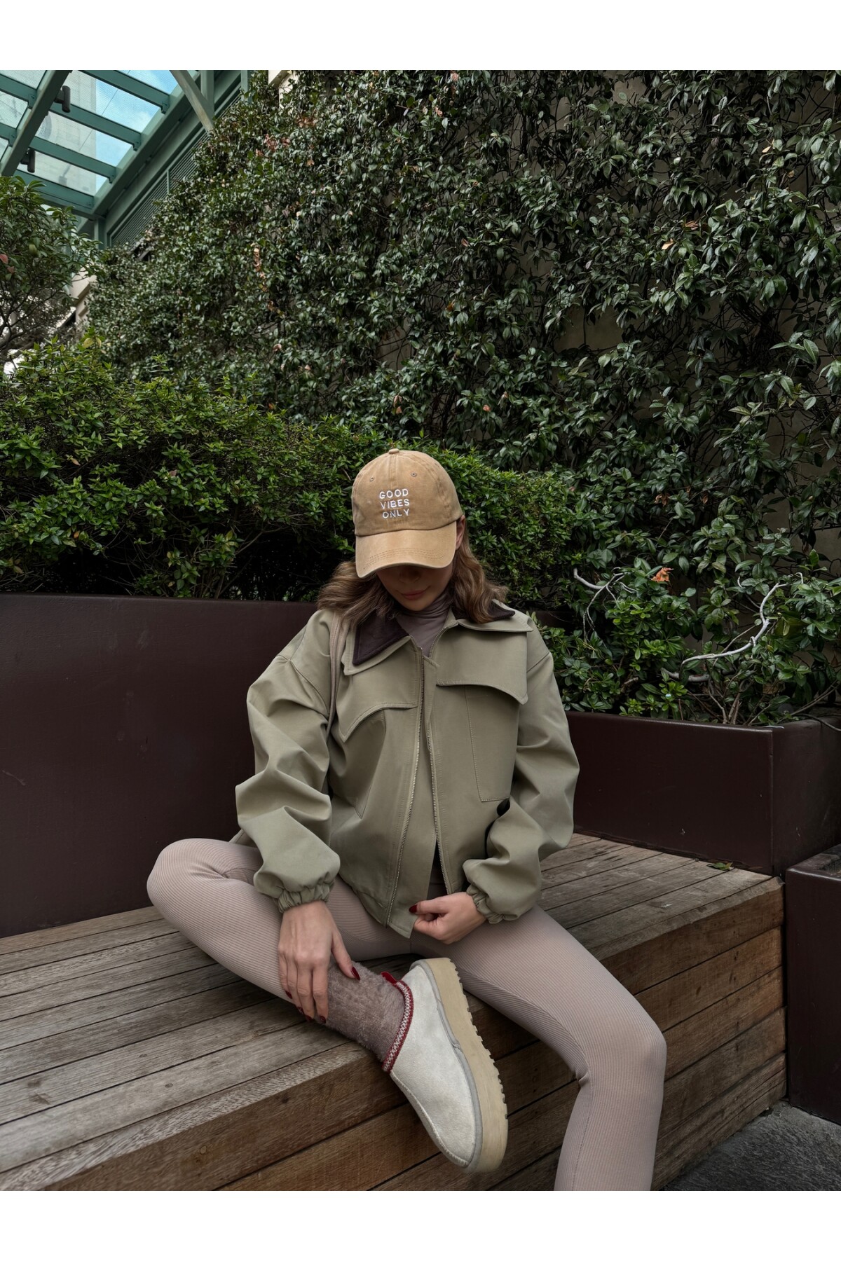 Kadın Yeşil Marka Model Çift Kadife Yaka Bomber Ceket