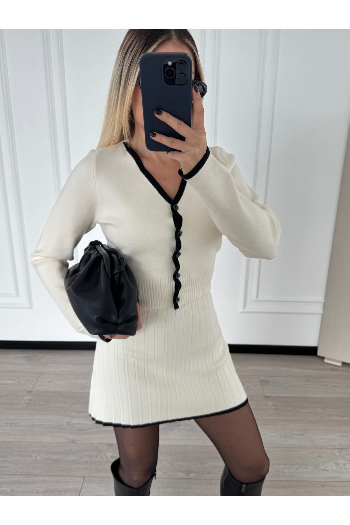 Krem Etekli Hırka Takım