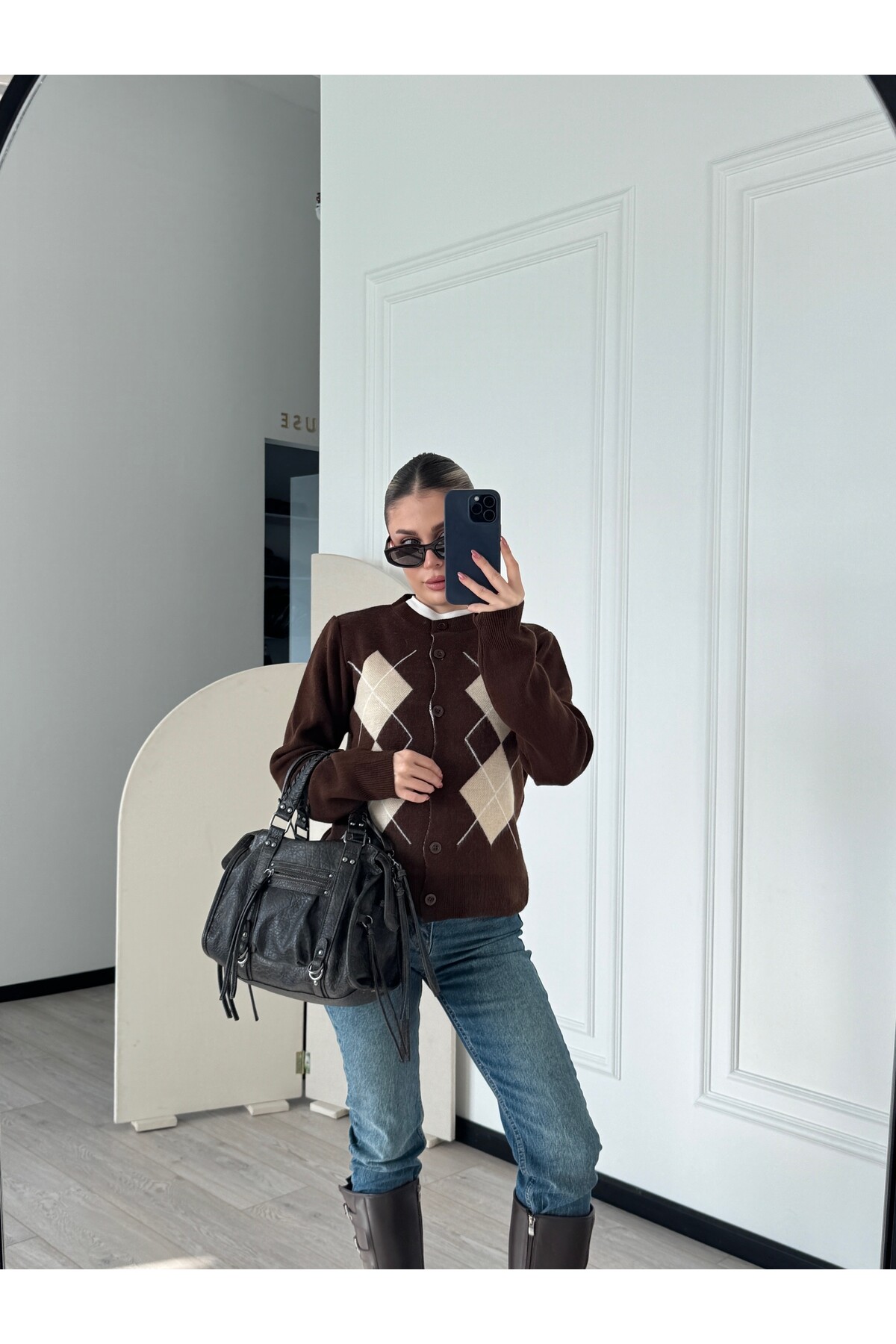 Marka Model Etiketli Baklava Desen Hırka