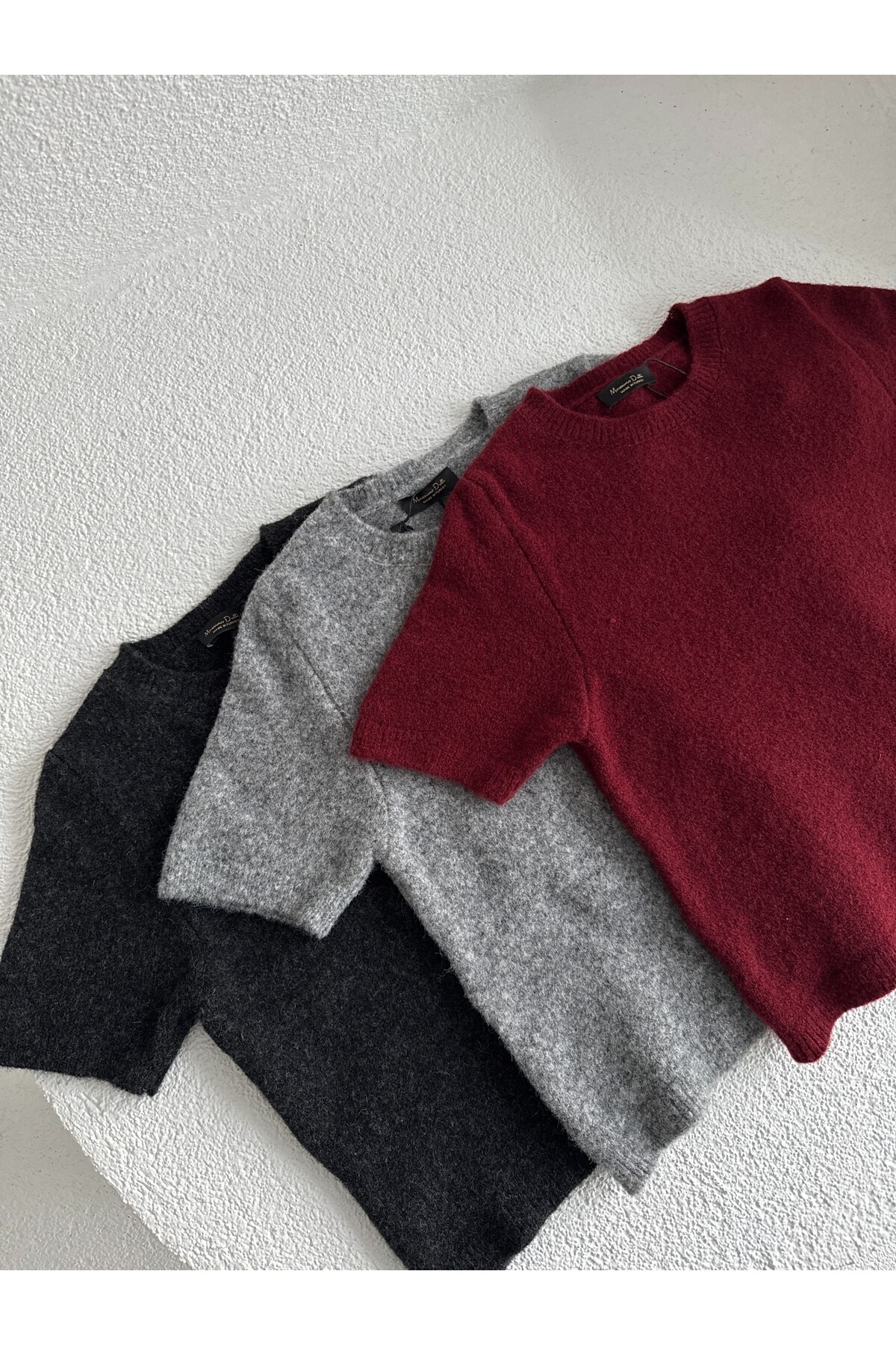 Marka model siyah şardonlu tiftik karışımlı kazak