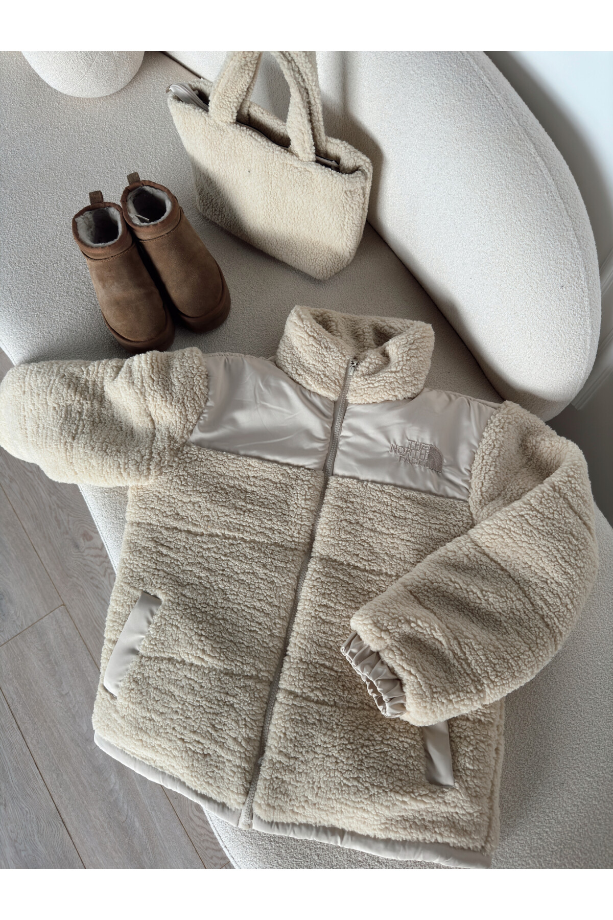 Orjinal Marka Astarlı Peluş Mont