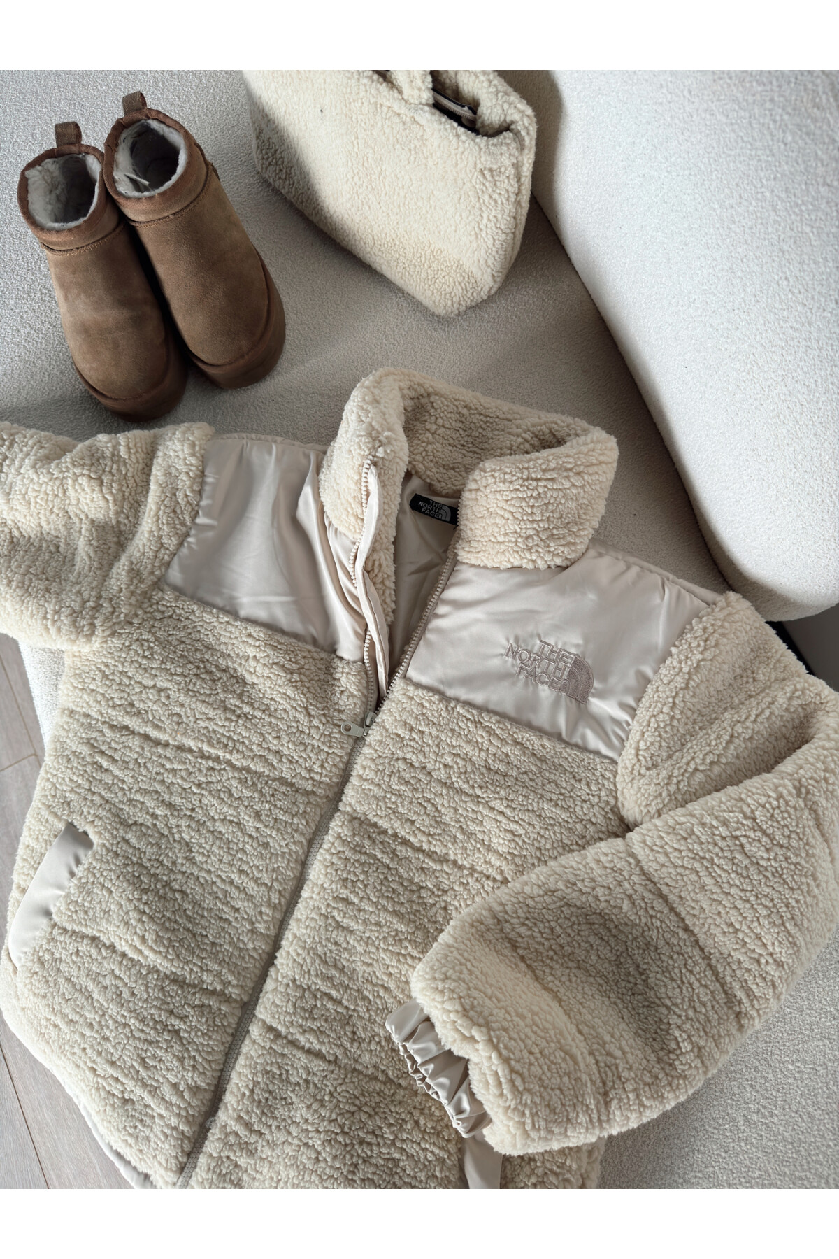 Orjinal Marka Astarlı Peluş Mont