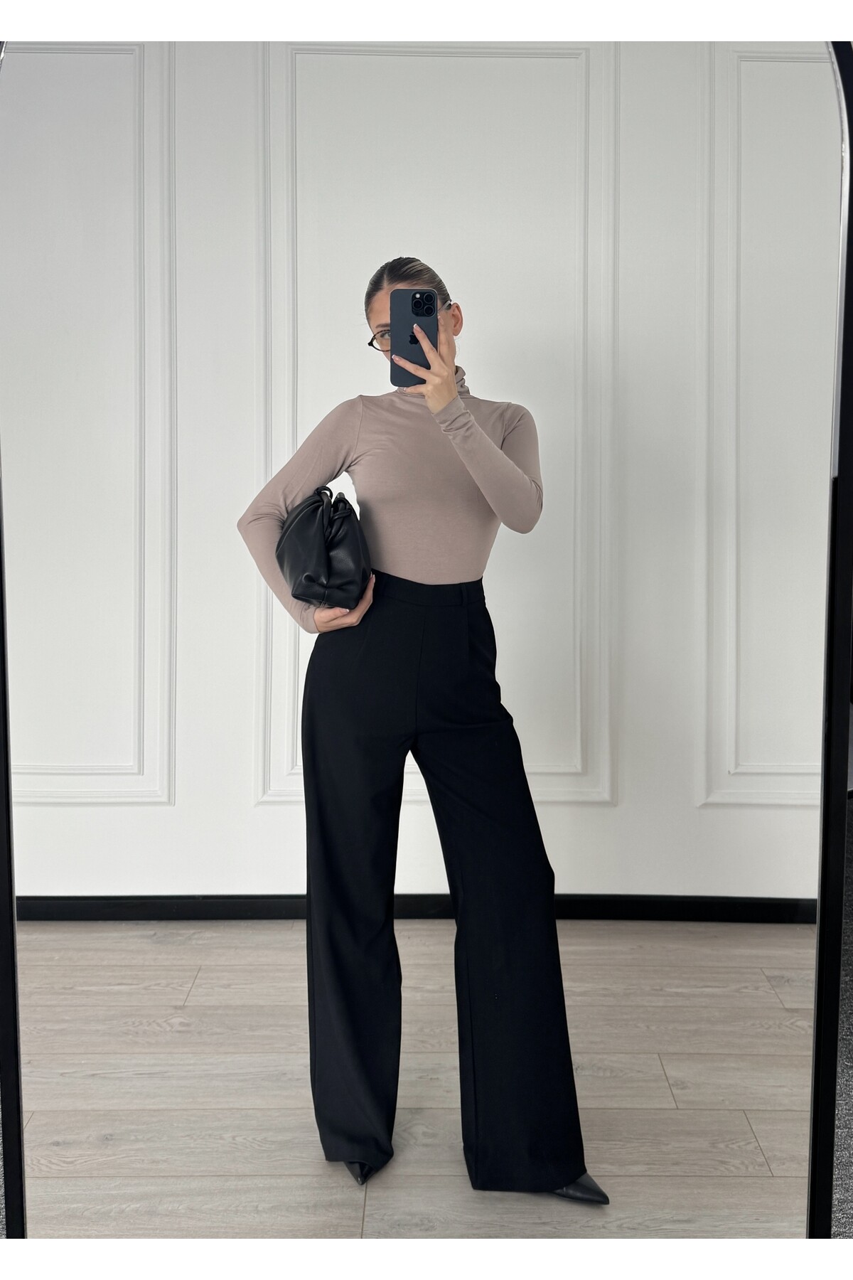 Siyah Poliviskon Kumaş Pileli Palazzo Kesim Pantolon