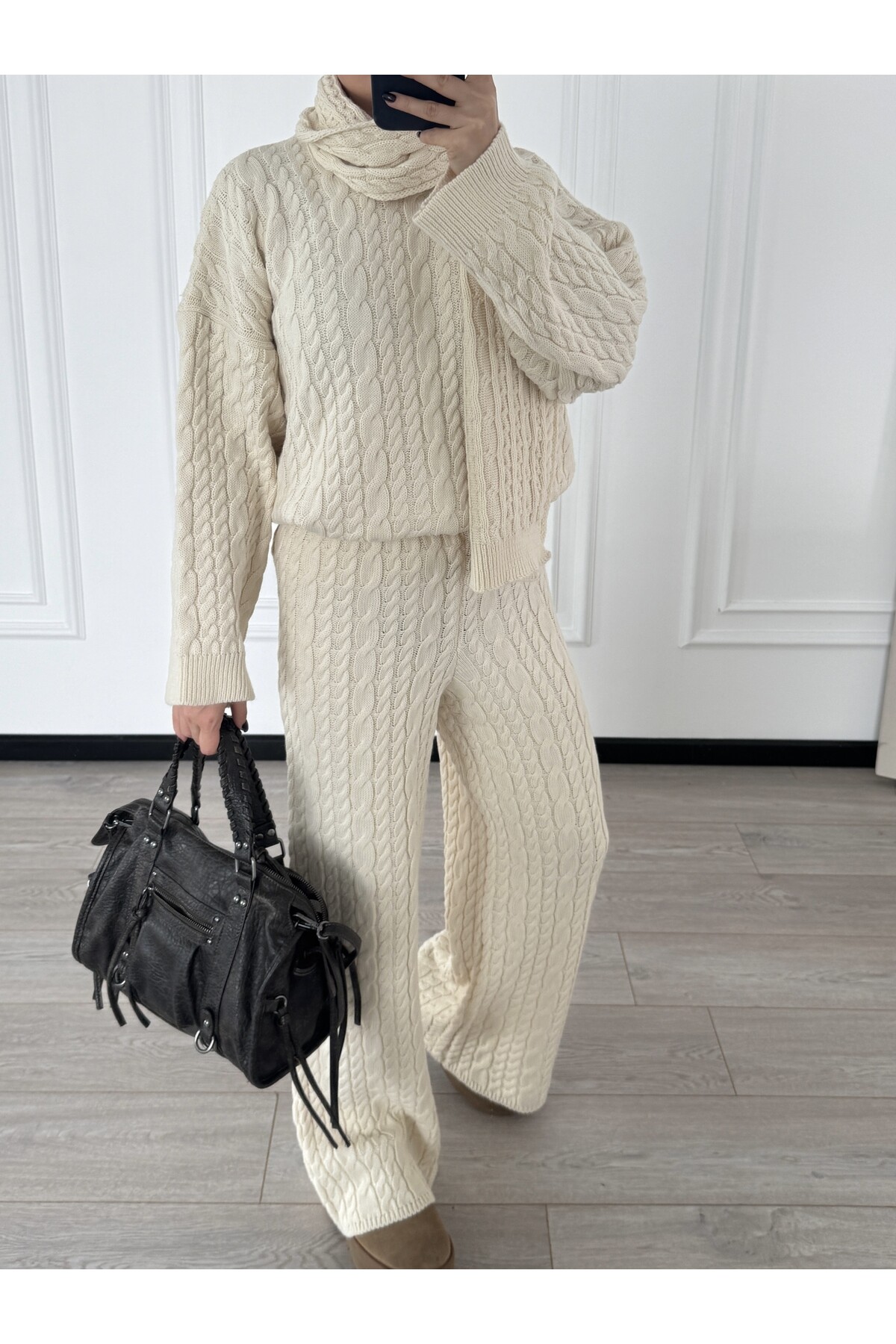 Taş Atkılı Triko Üçlü Takım