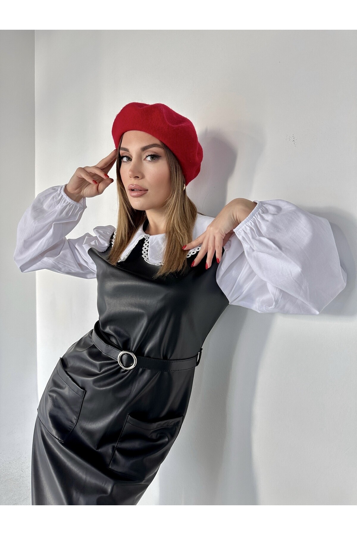 Vintage Yaka Kemerli Deri Elbise  Siyah