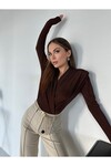 Kadın Kolları Vatkalı Çıtçıtlı Buzzy Kumaş Bluz  Kahverengi